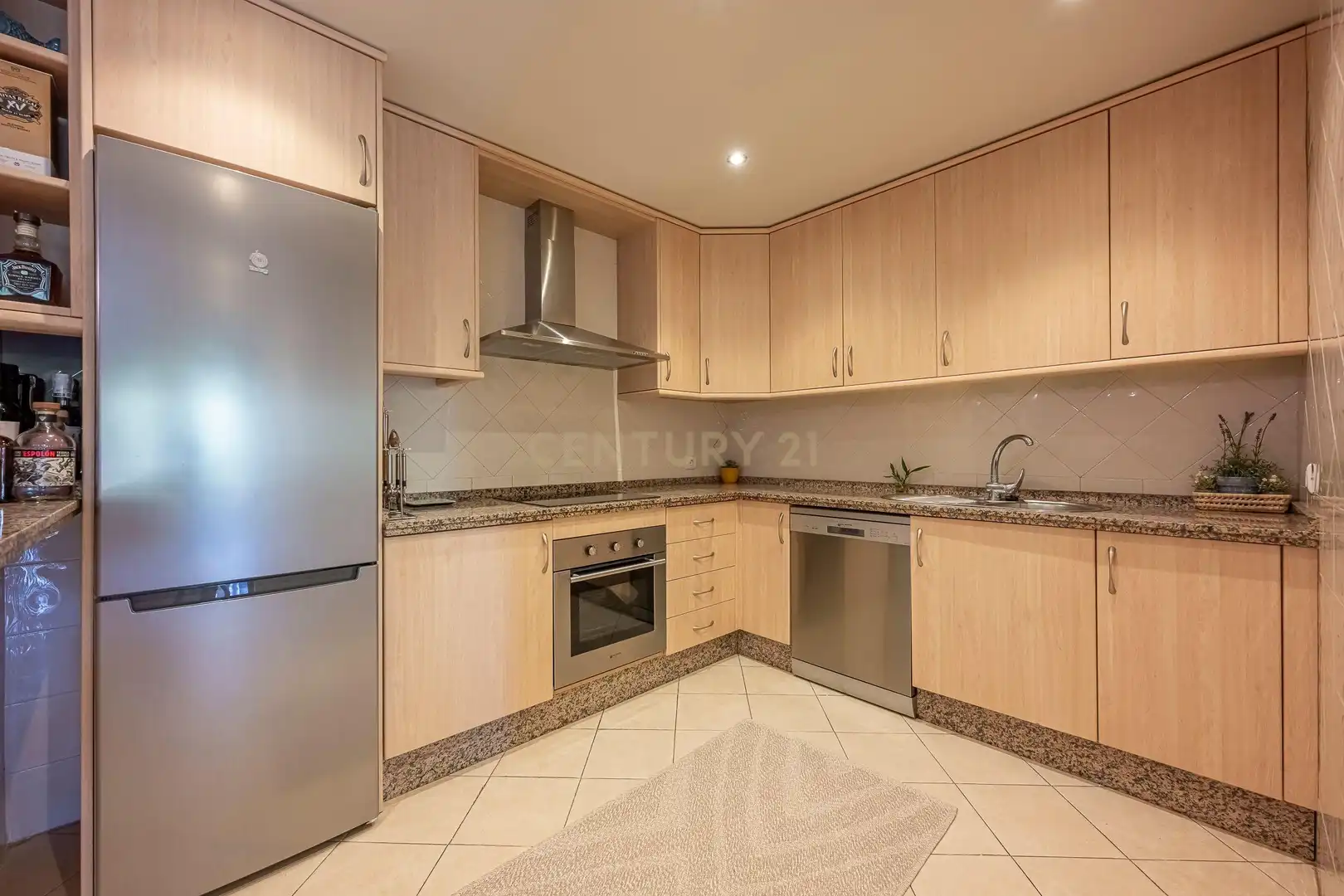 Kitchen of Apartments for rent in Marbella  with Air Conditioner, Private garden and Washing machine