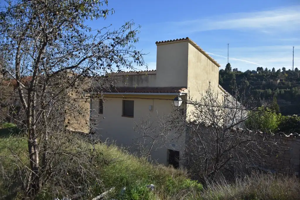 Vista exterior de Residencial en venda en Valdeltormo