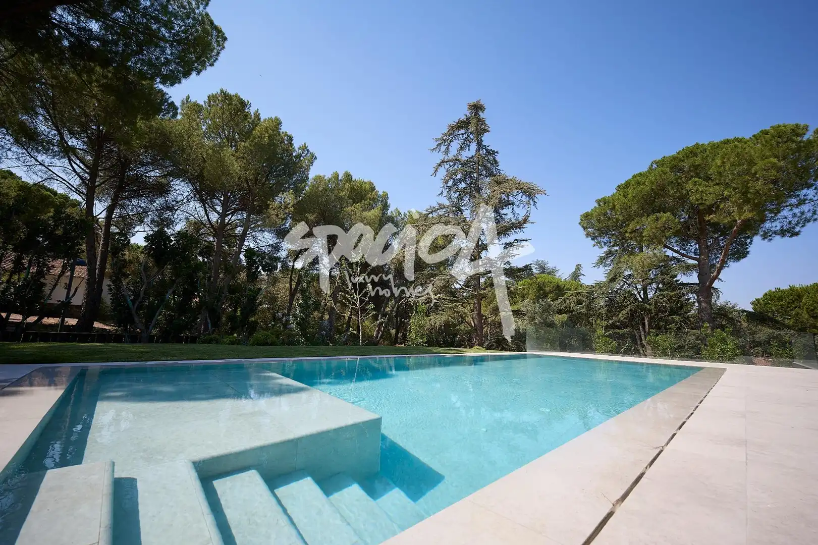 Swimming pool of Houses for sale in Boadilla del Monte  with Air Conditioner, Heating and Private garden