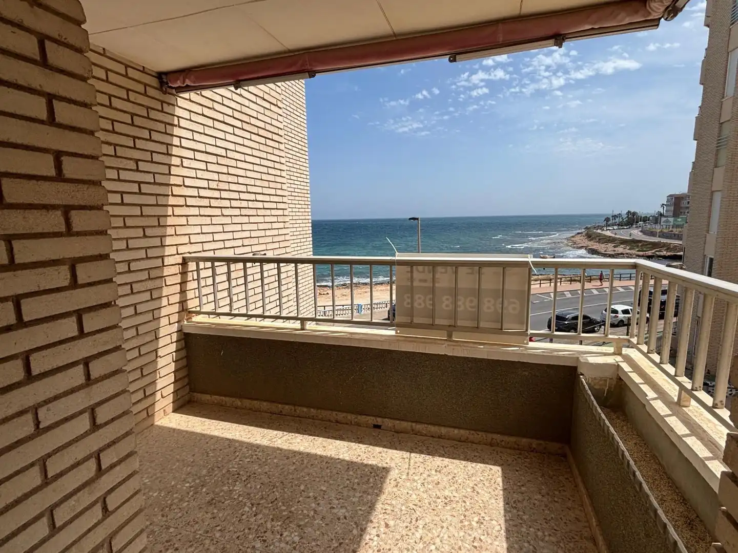 Terrassa de Apartament en venda en Torrevieja amb Terrassa i Moblat