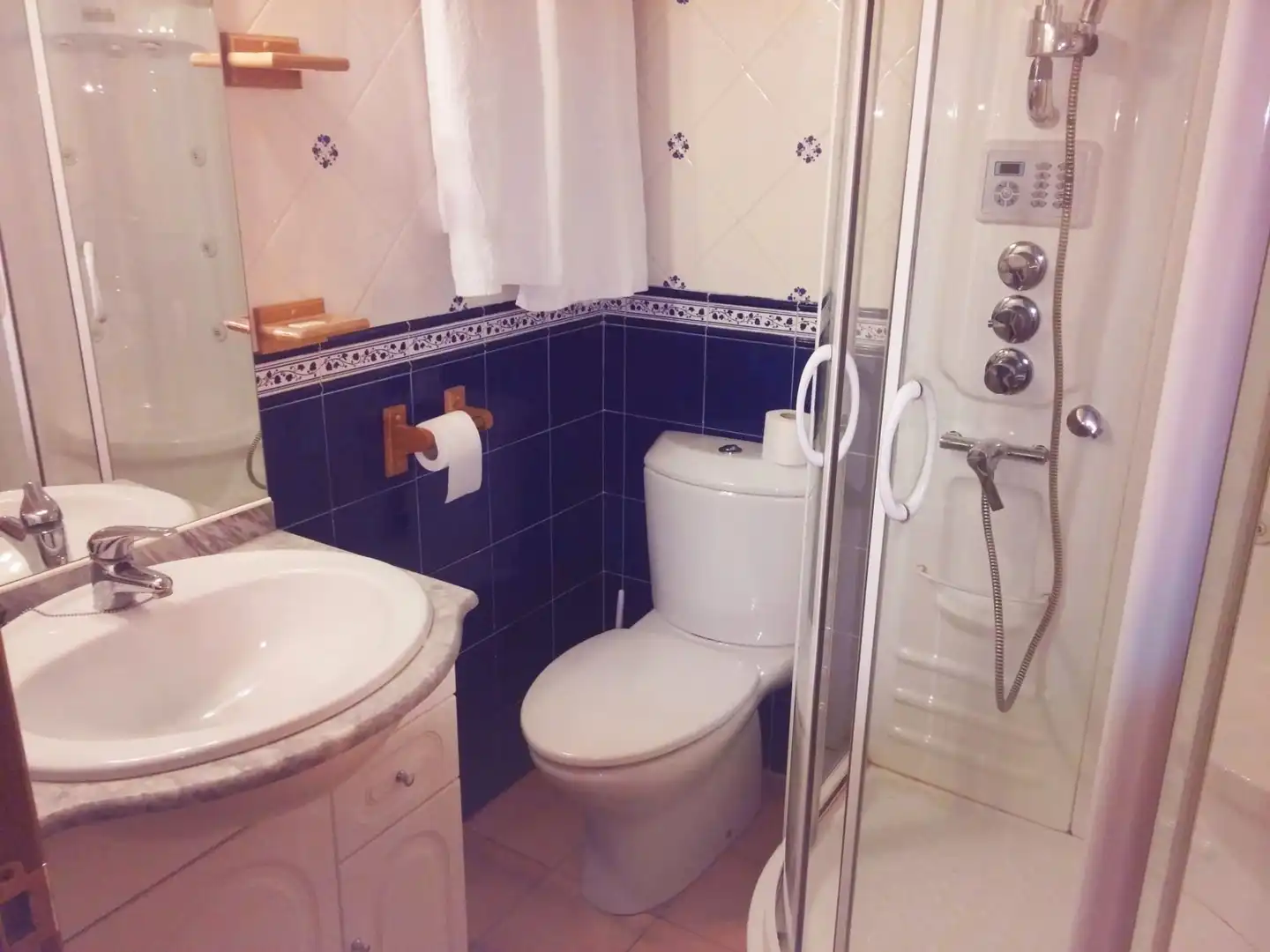 Badezimmer von Gebäude zum Verkauf in Oña