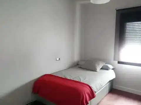 Habitación de Piso de alquiler en Málaga con Aire acondicionado, Calefacción y Amueblado