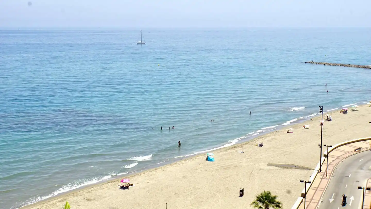 Flat for rent in Paseo Marítimo Rey de España, Las Gaviotas - Carvajal