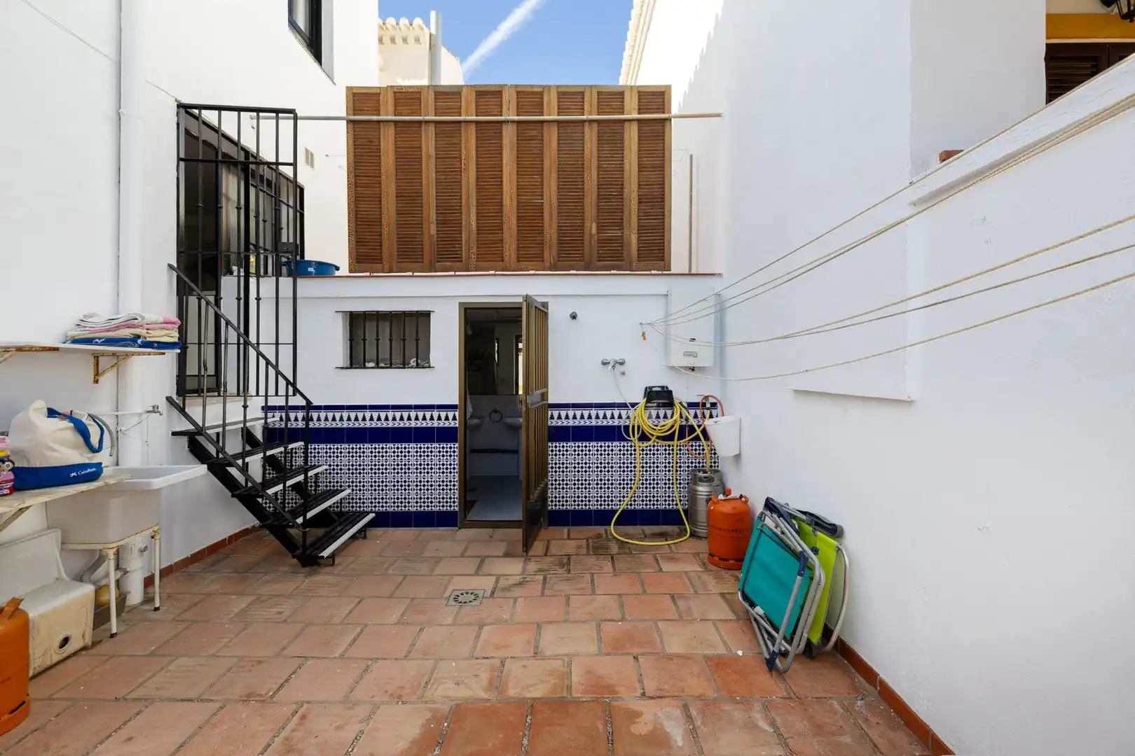 Außenansicht von Einfamilien-Reihenhaus zum Verkauf in Motril mit Klimaanlage, Möbliert und Balkon