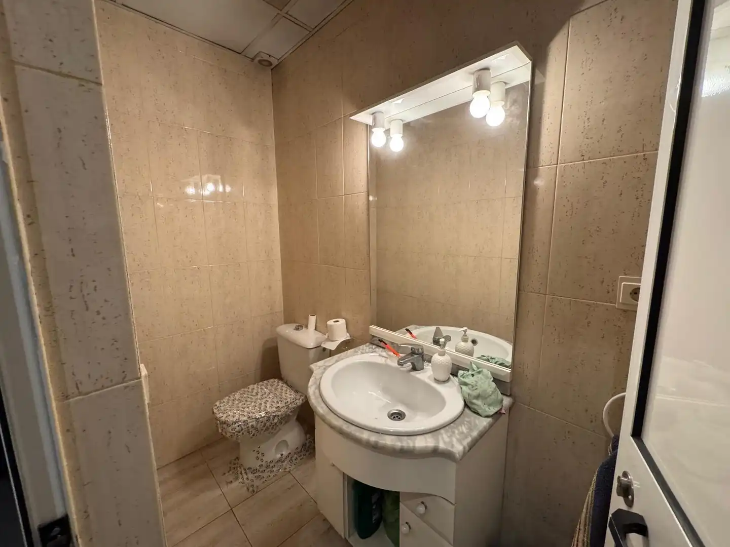 Badezimmer von Geschaftsraum zur Miete in Godella