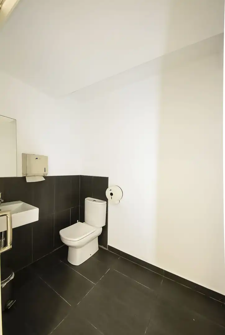 Local comercial de lloguer a Tolosa, imagen 4