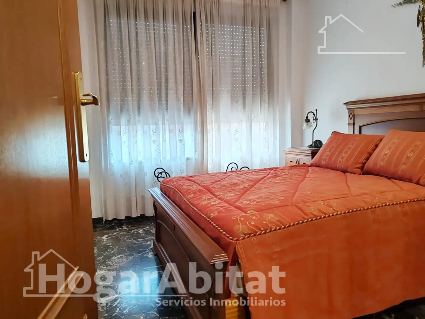 Flat with terrace for sale in Avenida Maestro Rodrigo, imagen 4