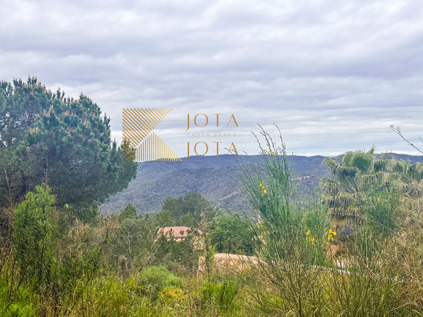 Terreno residencial en venta en Carrer de les Roselles 27