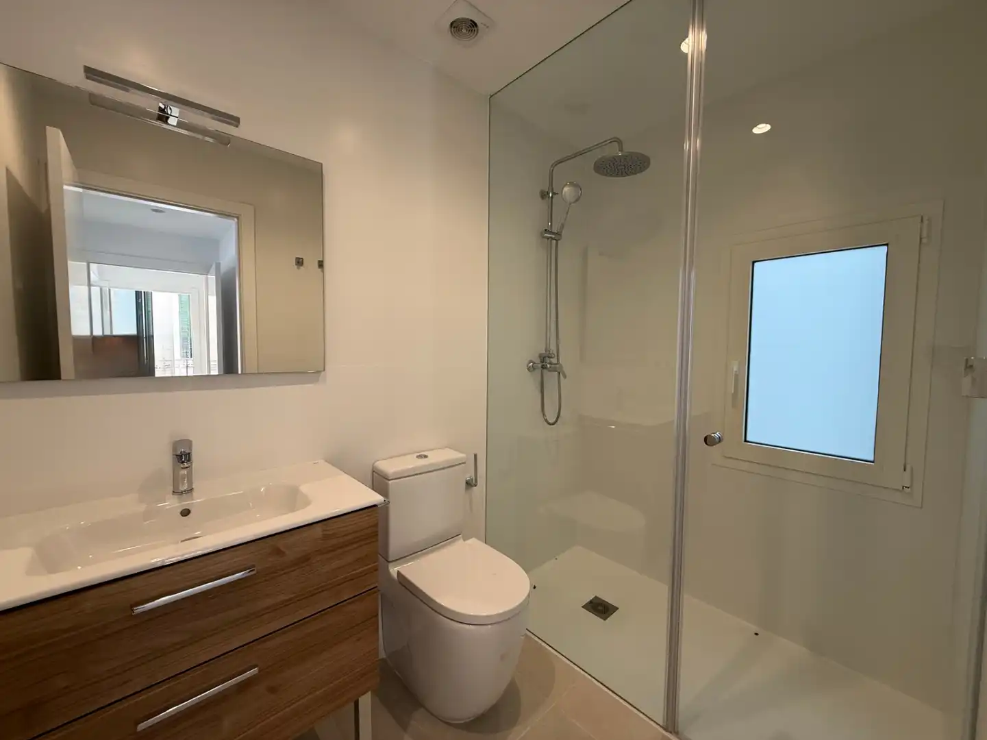 Bathroom of Apartments for sale in Eivissa  with Air Conditioner and Balcony
