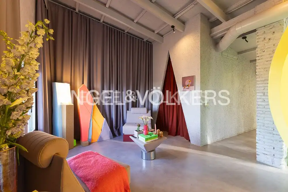 Sala d'estar de Casa adosada en venda en Valencia amb Aire condicionat, Calefacció i Terrassa