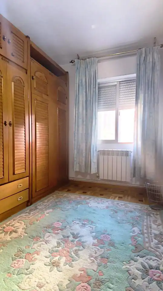 Bedroom of Flat for rent in Madrid