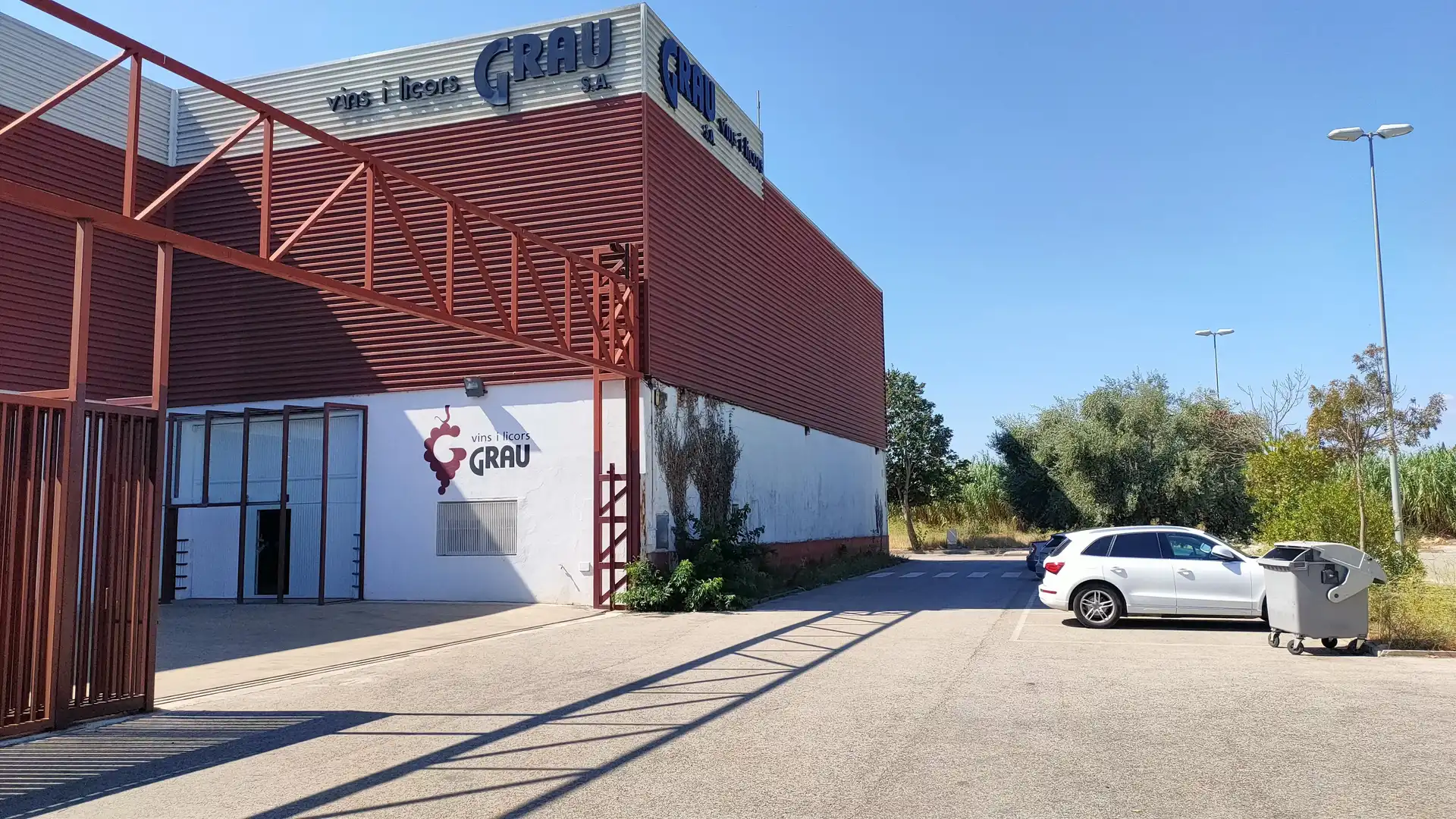 Außenansicht von Fabrik Grundstücke zur Miete in Figueres