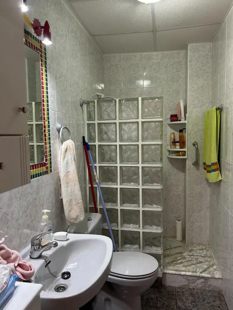 Bany de Casa o xalet en venda en Los Alcázares amb Aire condicionat, Terrassa i Moblat