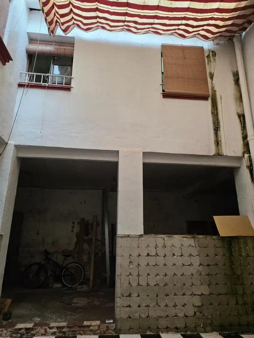 Vista exterior de Casa o chalet en venta en Utrera