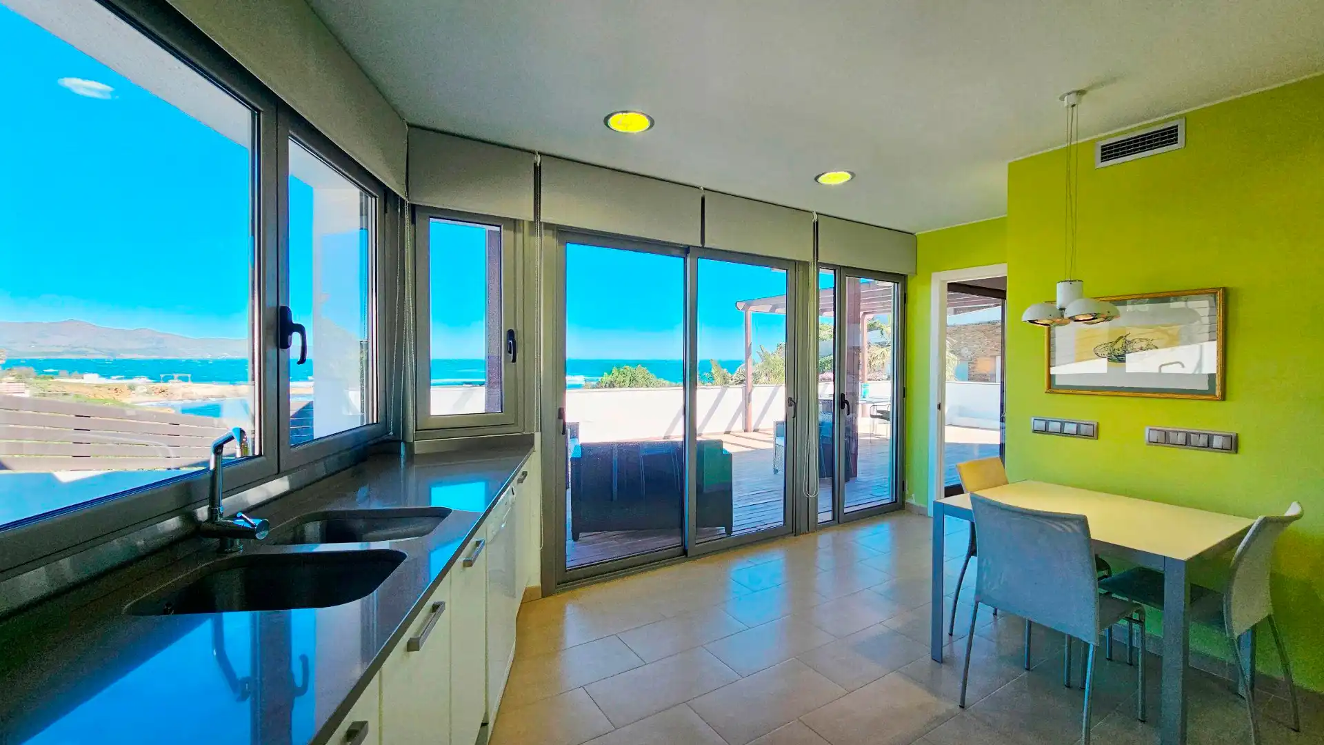 Cocina de Casa o chalet en venta en El Port de la Selva con Aire acondicionado, Calefacción y Jardín privado