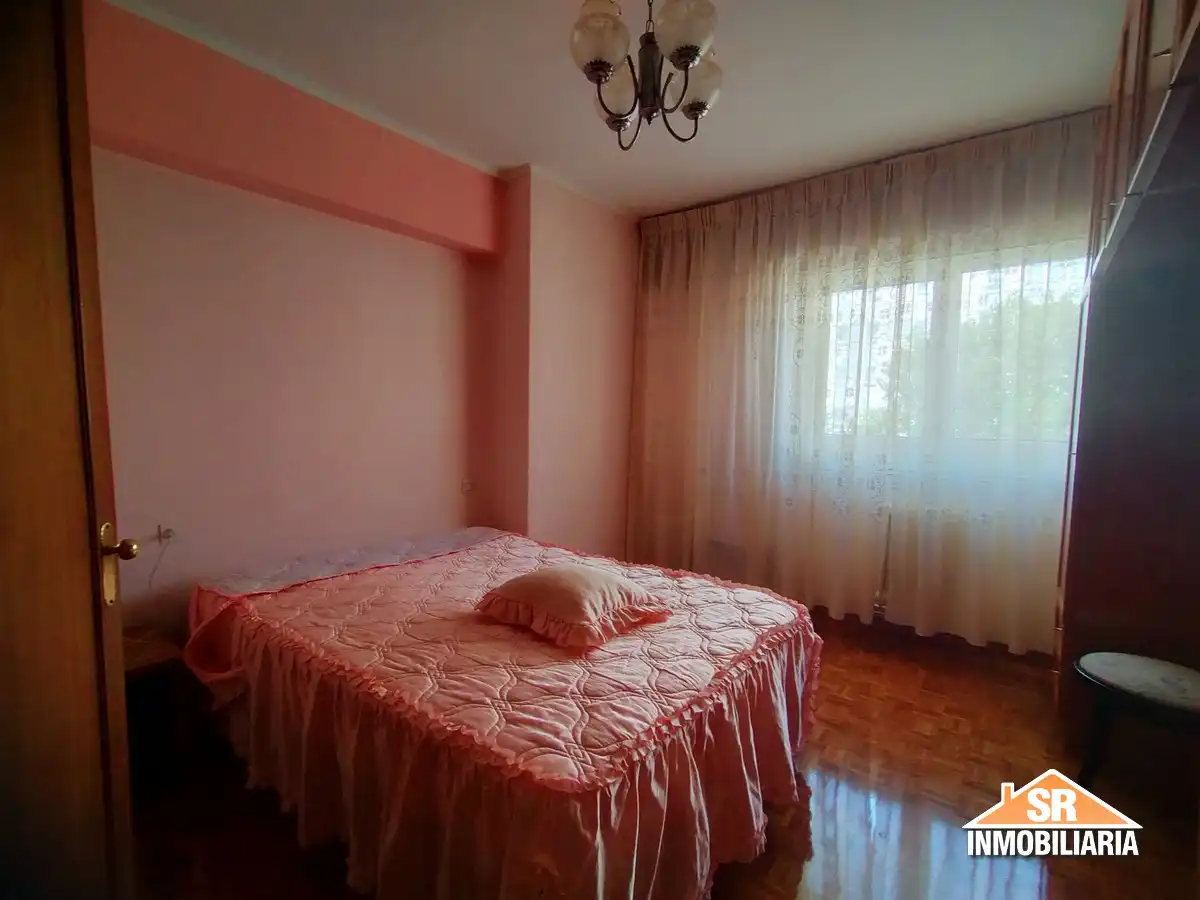 Bedroom of Flat for rent in A Coruña Capital   with Heating, Parquet flooring and Furnished