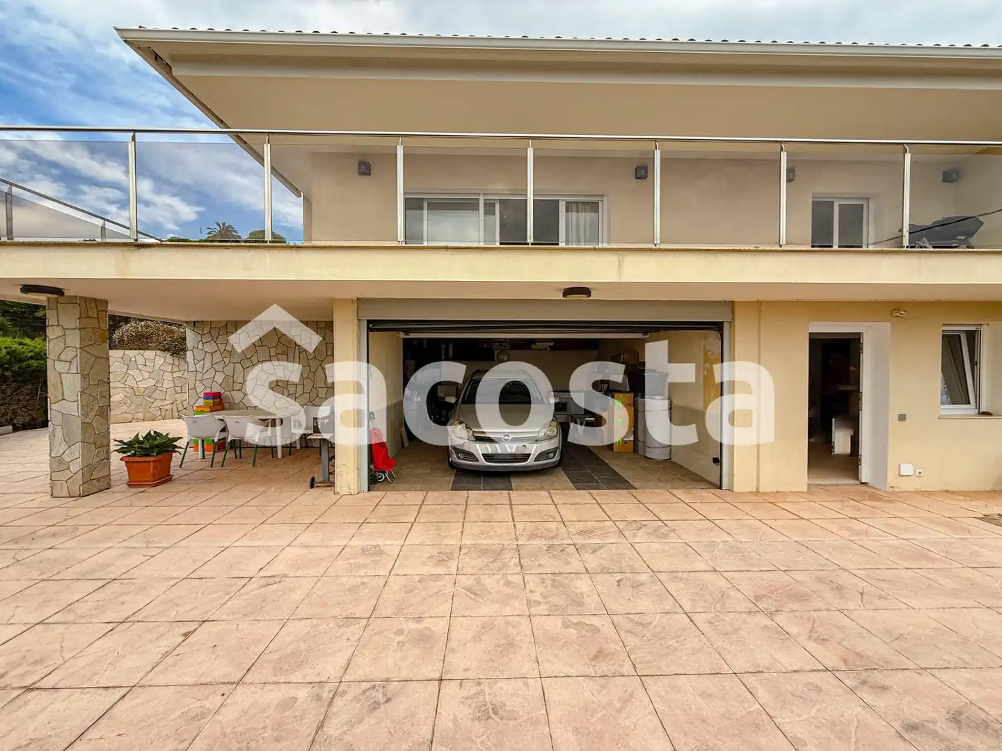 Außenansicht von Haus oder Chalet zum Verkauf in Lloret de Mar mit Klimaanlage, Heizung und Privatgarten