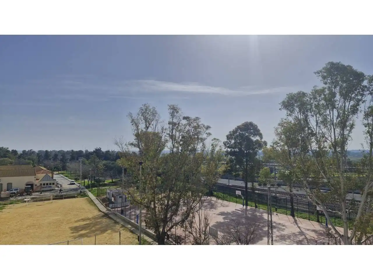 Außenansicht von Maisonette zum Verkauf in Huelva mit Klimaanlage, Parkett und Balkon