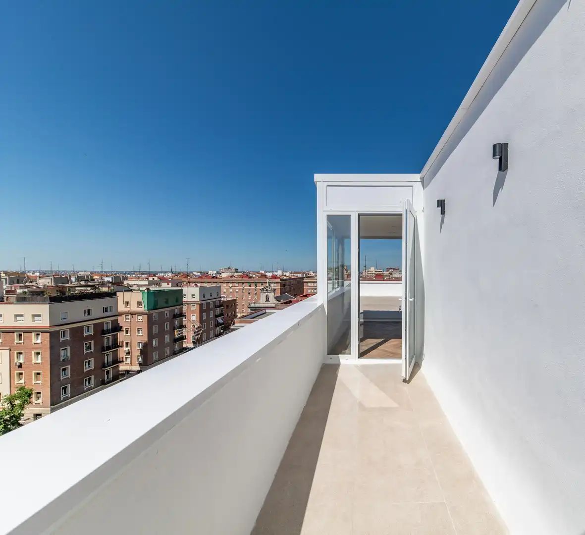 Terrasse von Dachboden zum Verkauf in Madrid mit Klimaanlage, Heizung und Parkett