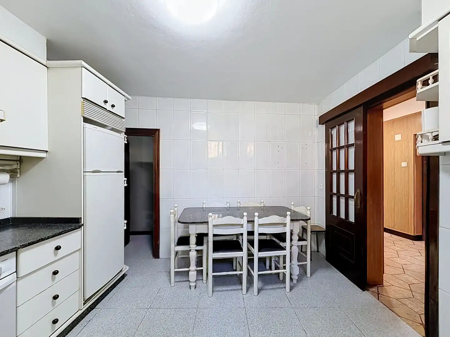 Cuina de Casa o xalet en venda en Pontevedra Capital  amb Calefacció i Terrassa