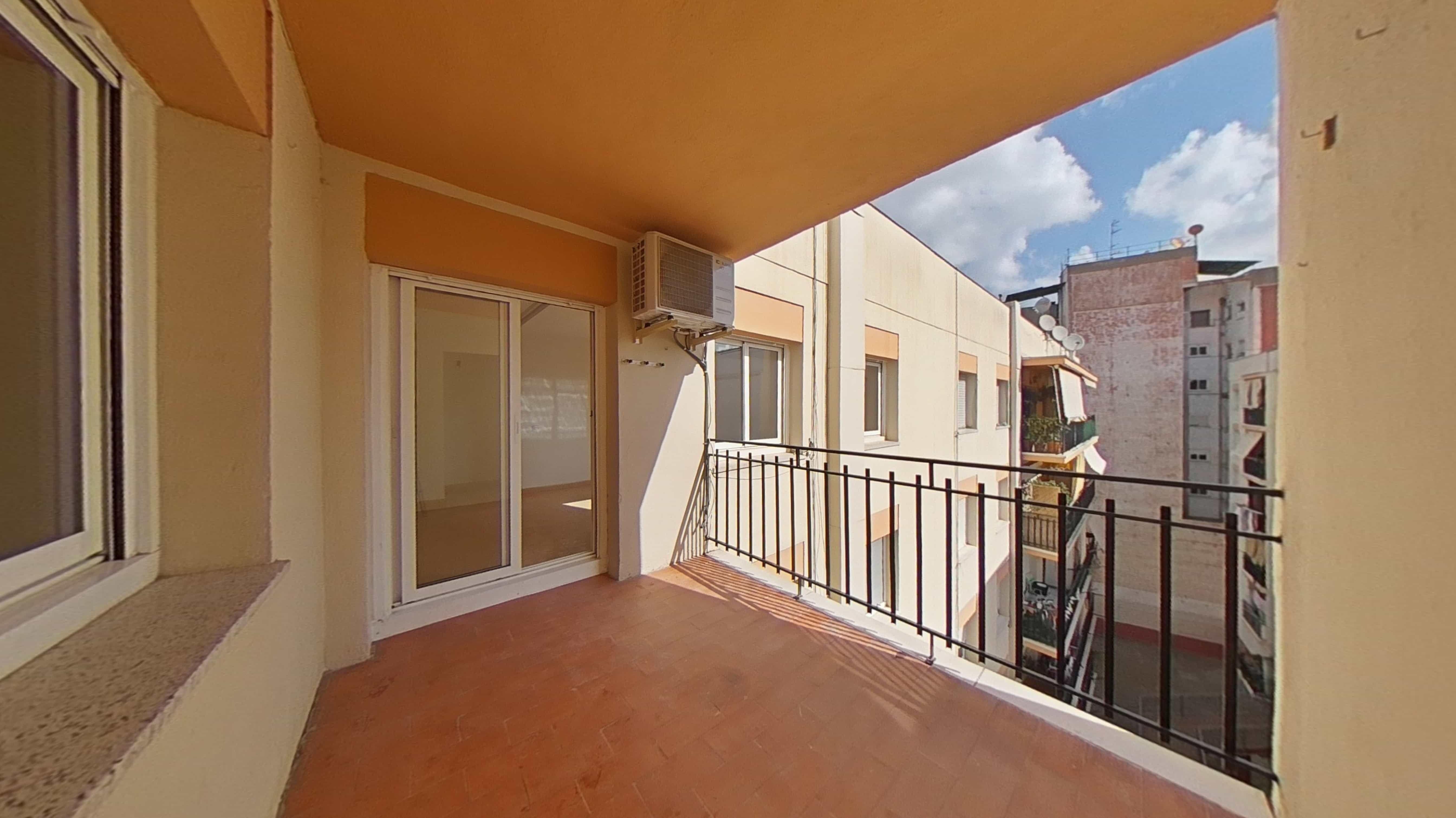 Balcony of Flat for sale in Rubí