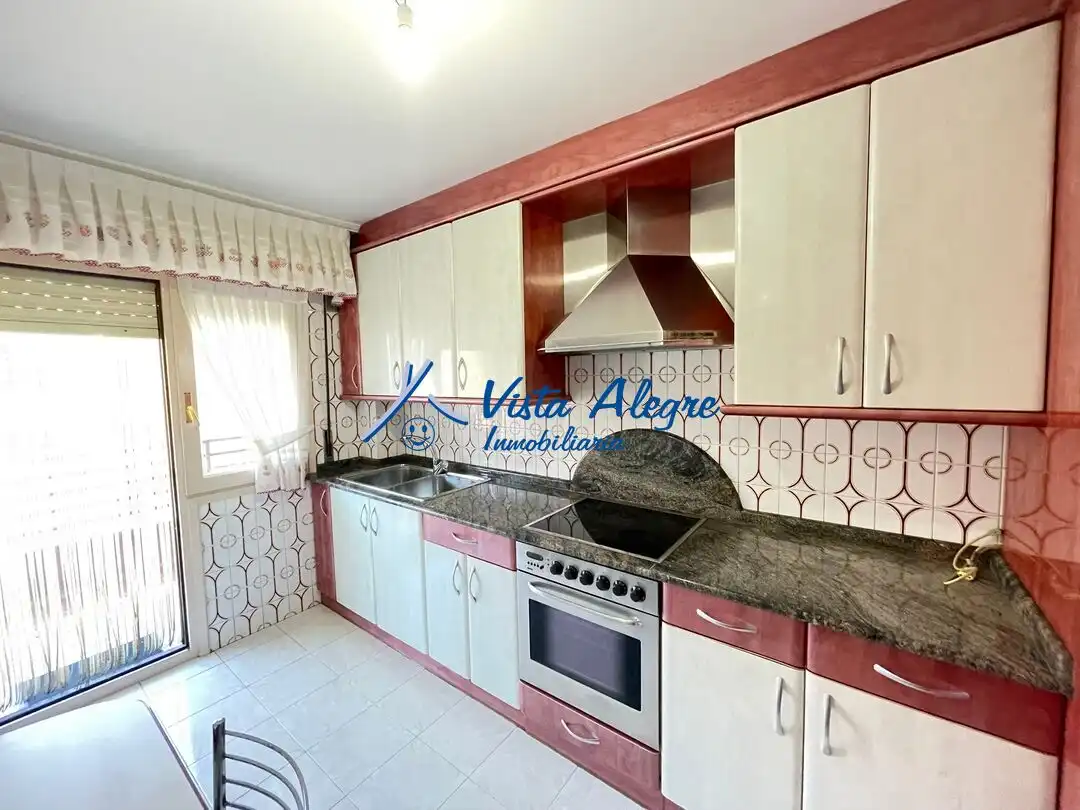 Kitchen of Flat for sale in Haro  with Heating, Terrace and Furnished