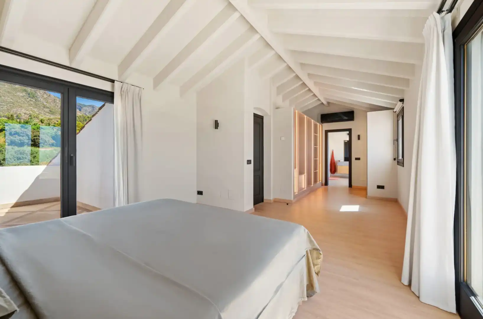 Ático con terraza en venta en Milla de Oro, imagen 2