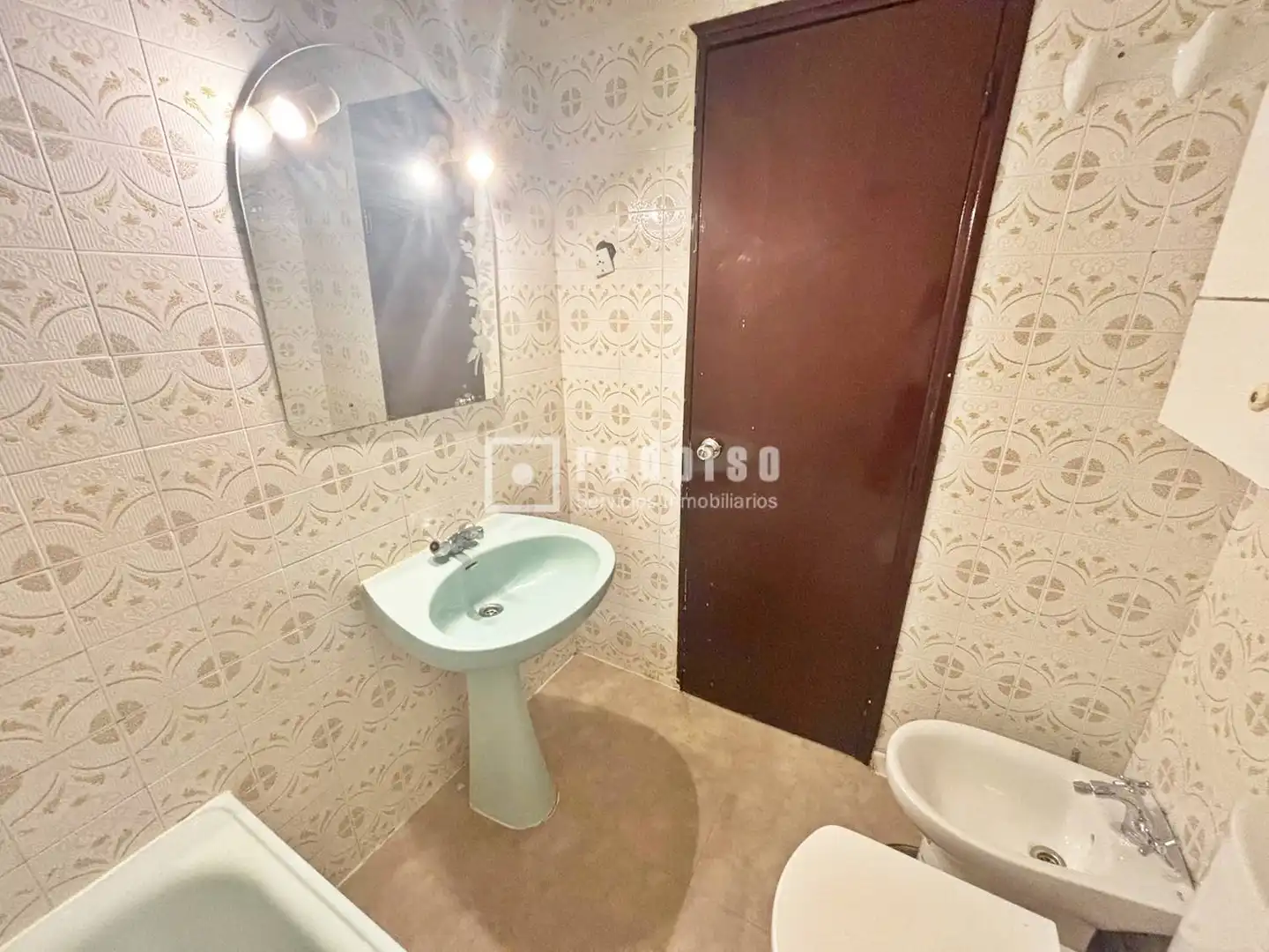 Baño de Piso en venta en Guadalajara con Calefacción, Parquet y Terraza