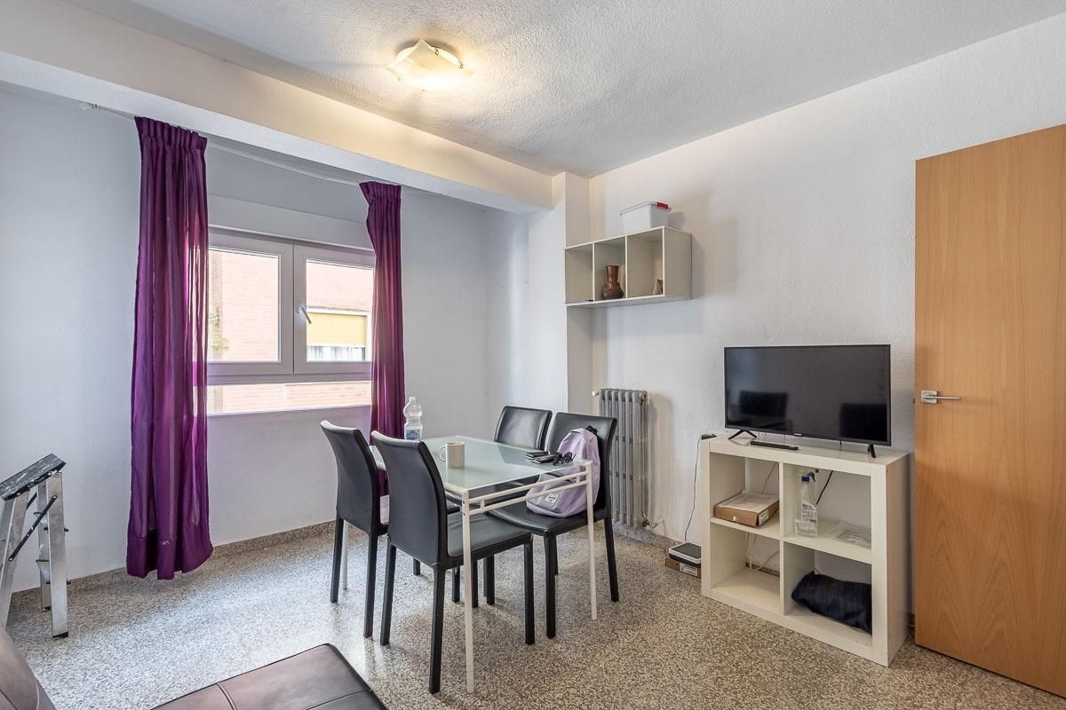 Habitación de Piso en venta en  Granada Capital con Calefacción y Terraza