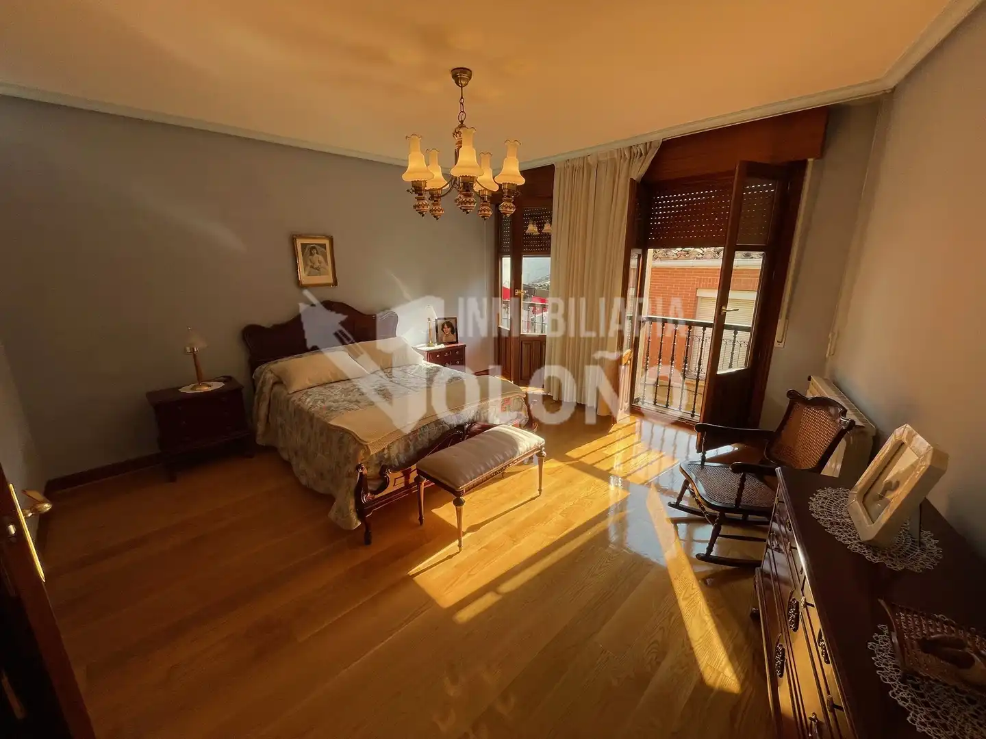 Habitación de Casa adosada en venta en San Asensio con Calefacción, Parquet y Trastero