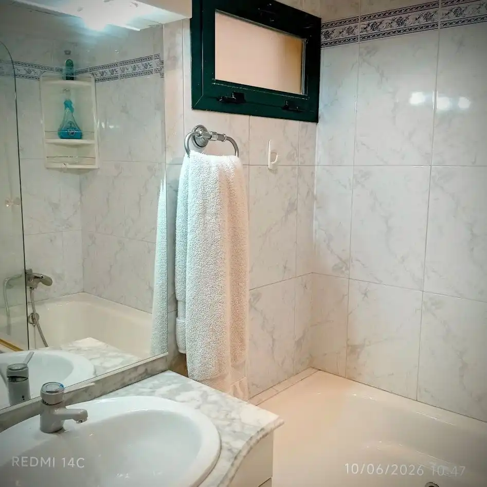 Badezimmer von Wohnung zum Verkauf in San Lorenzo de El Escorial mit Heizung und Abstellraum