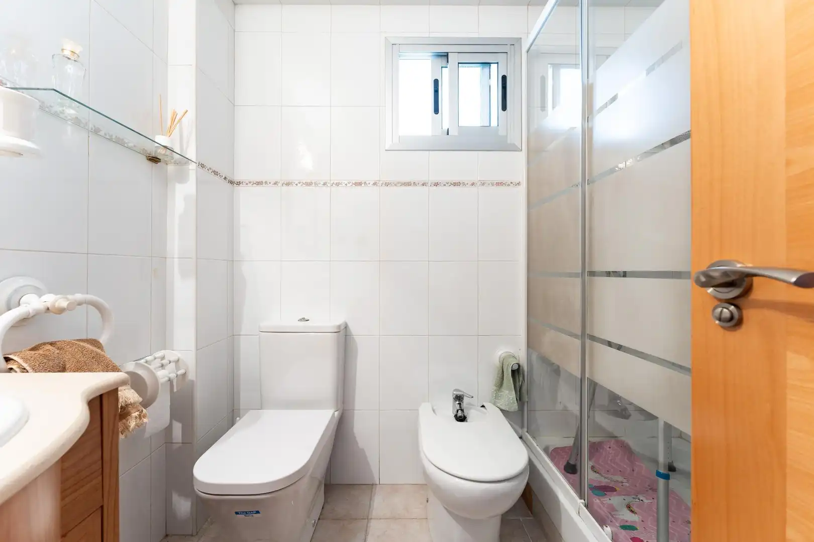 Baño de Piso en venta en Málaga con Aire acondicionado