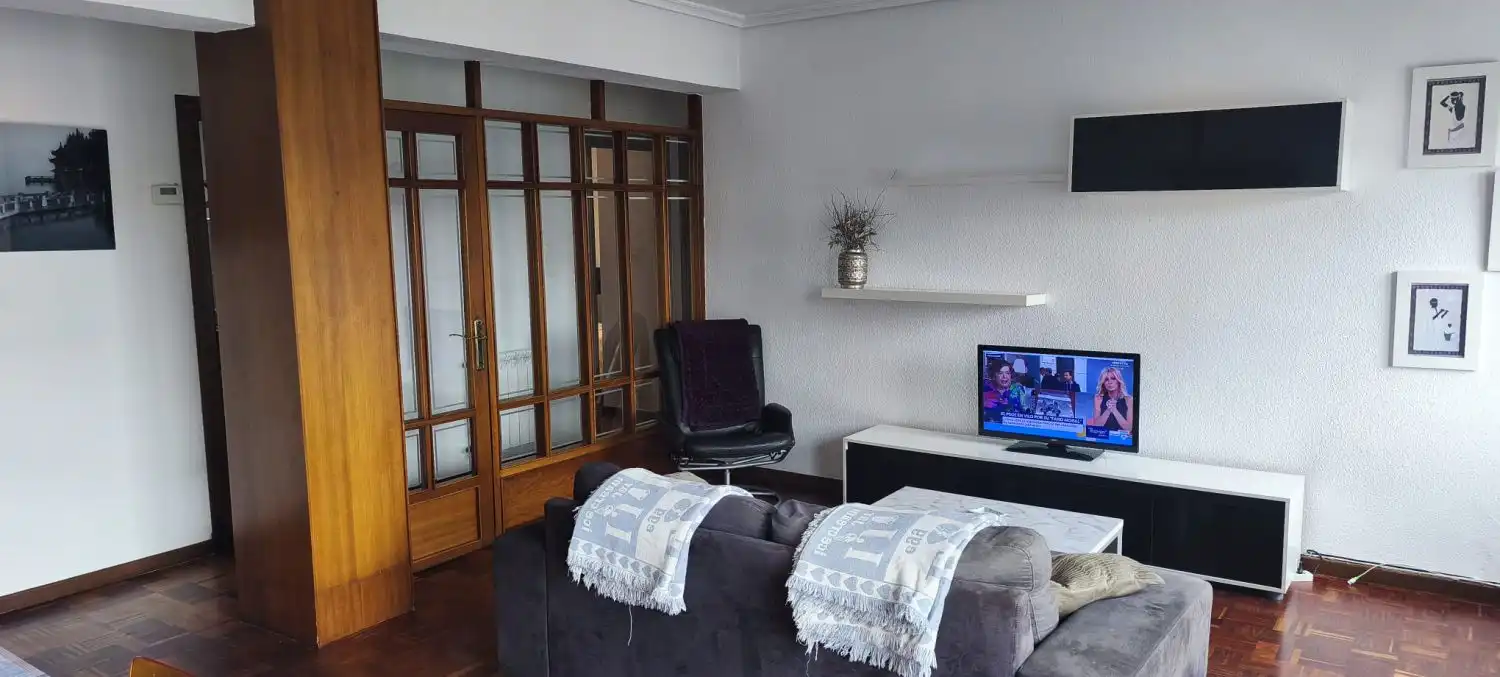 Living room of Flat for rent in Torrelavega   with Balcony