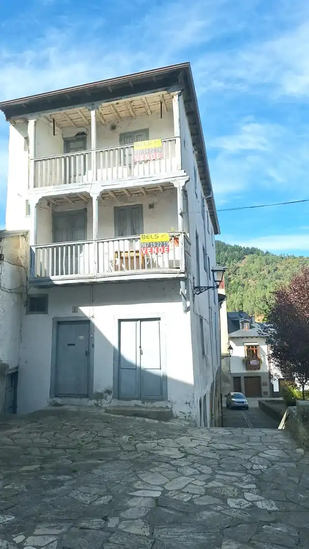 Vista exterior de Pis en venda en Villafranca del Bierzo, León