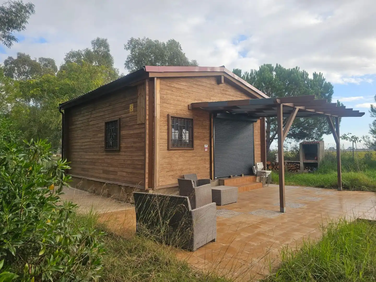 Vista exterior de Finca rústica en venda en Amposta amb Jardí privat, Terrassa i Moblat
