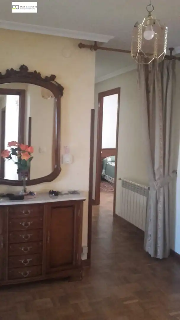 Piso en venta en La Bañeza  con Calefacción y Terraza