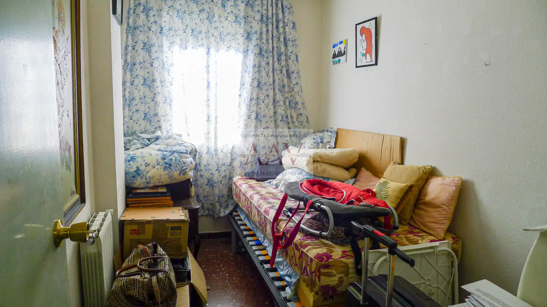 Schlafzimmer von Wohnung zum Verkauf in Cerdanyola del Vallès mit Klimaanlage, Heizung und Balkon