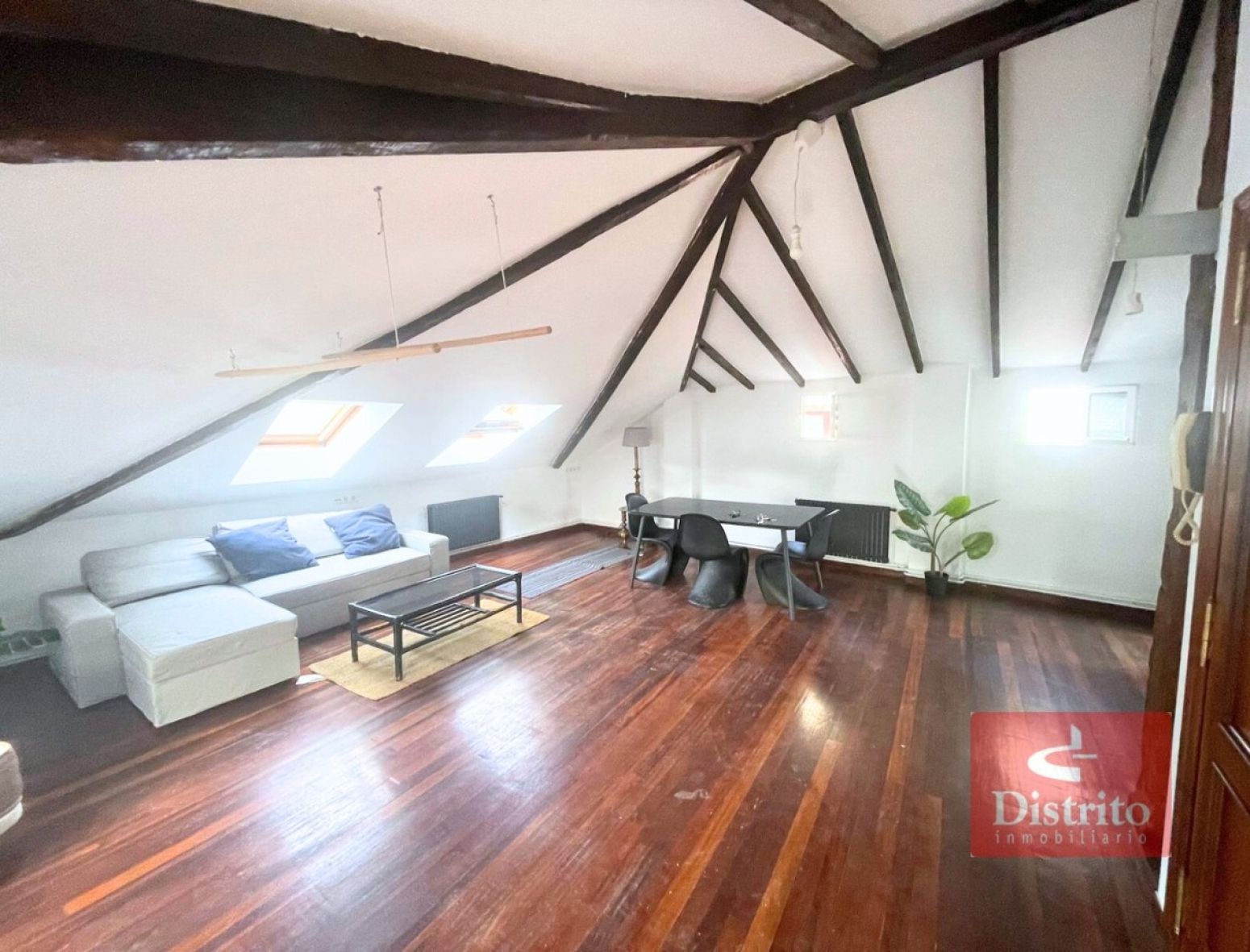 Sala d'estar de Pis en venda en Santander amb Calefacció