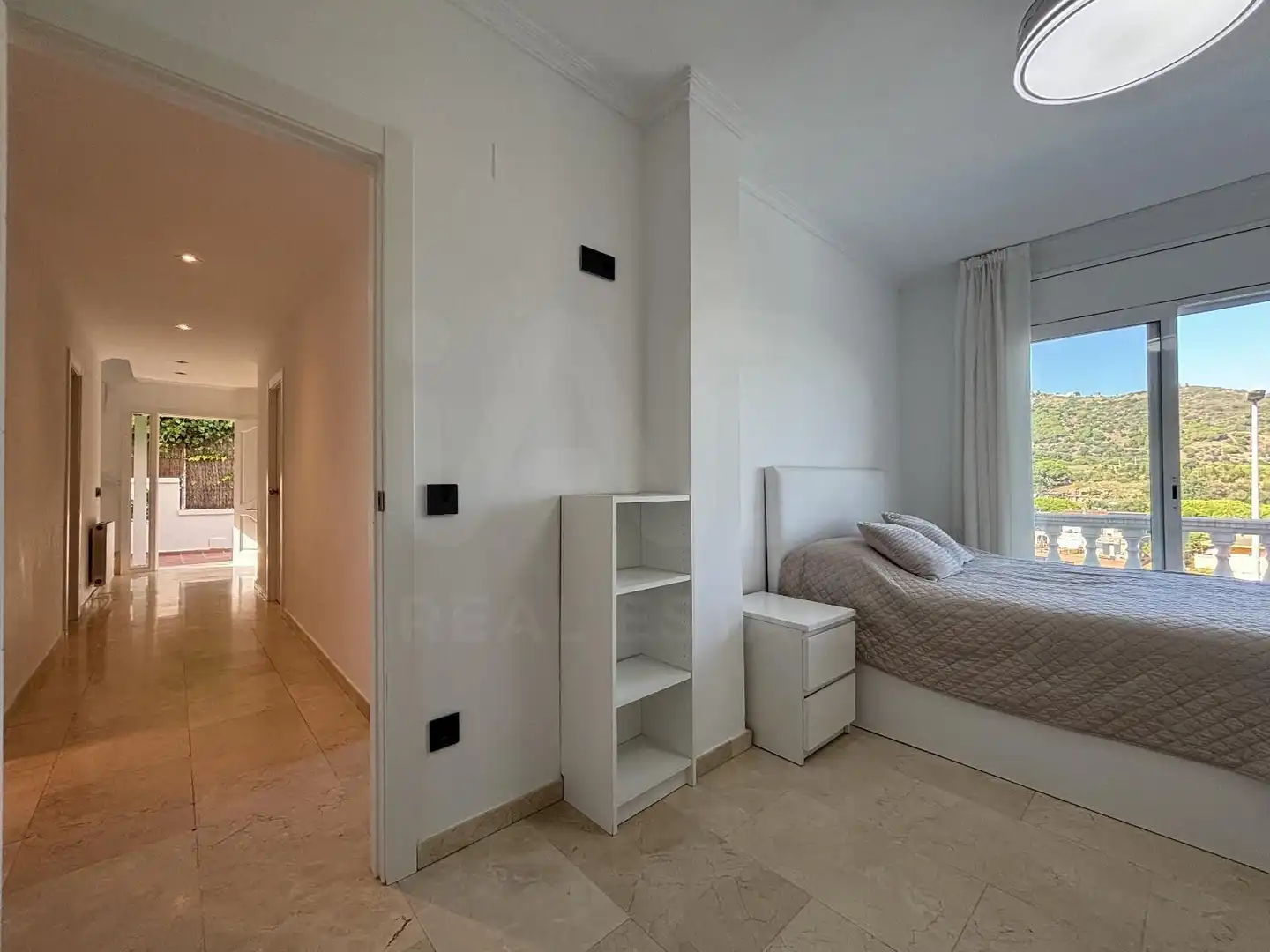 Dormitori de Casa o xalet en venda en Calella amb Aire condicionat, Terrassa i Piscina