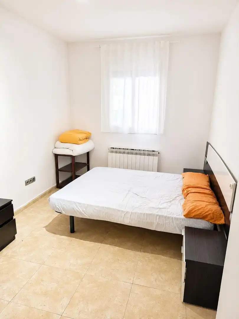 Schlafzimmer von Wohnung zum Verkauf in Lleida mit Heizung