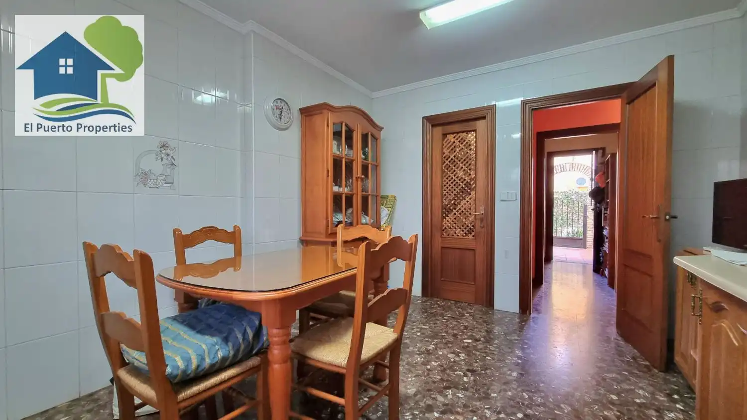 Menjador de Casa o xalet en venda en El Puerto de Santa María amb Aire condicionat, Jardí privat i Traster