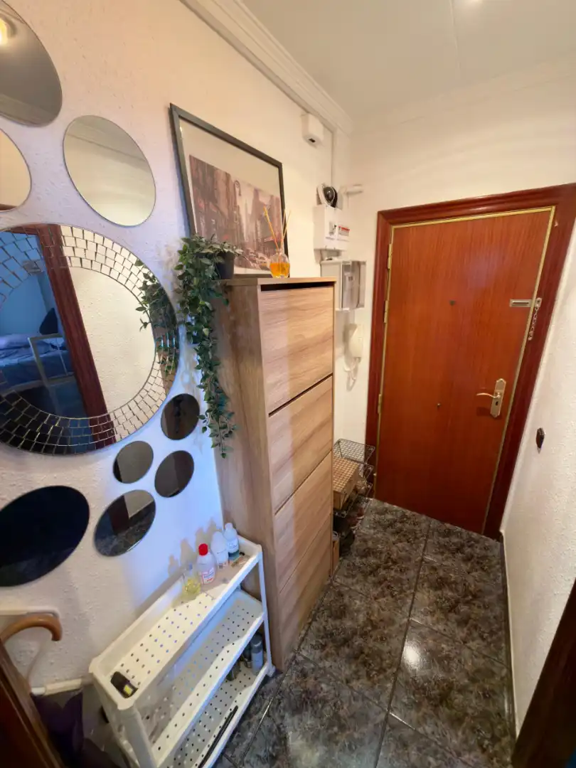 Bedroom of Flat for sale in Cornellà de Llobregat  with Air Conditioner, Oven and Washing machine