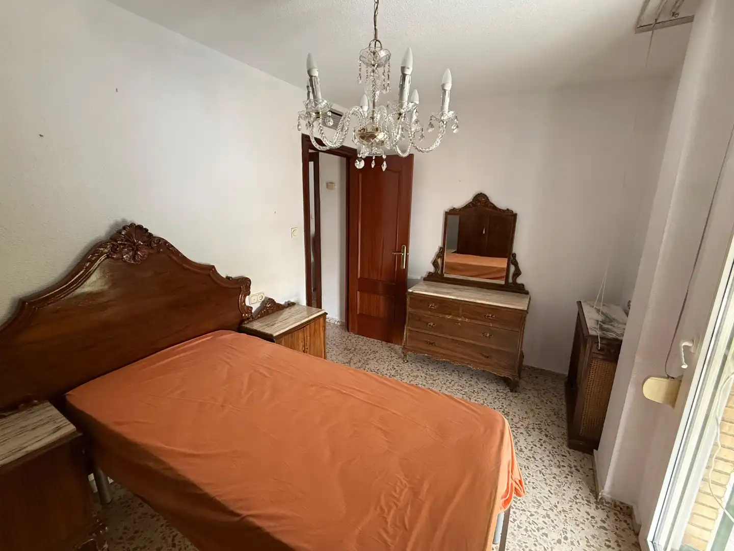Habitación de Piso en venta en  Granada Capital con Aire acondicionado y Balcón