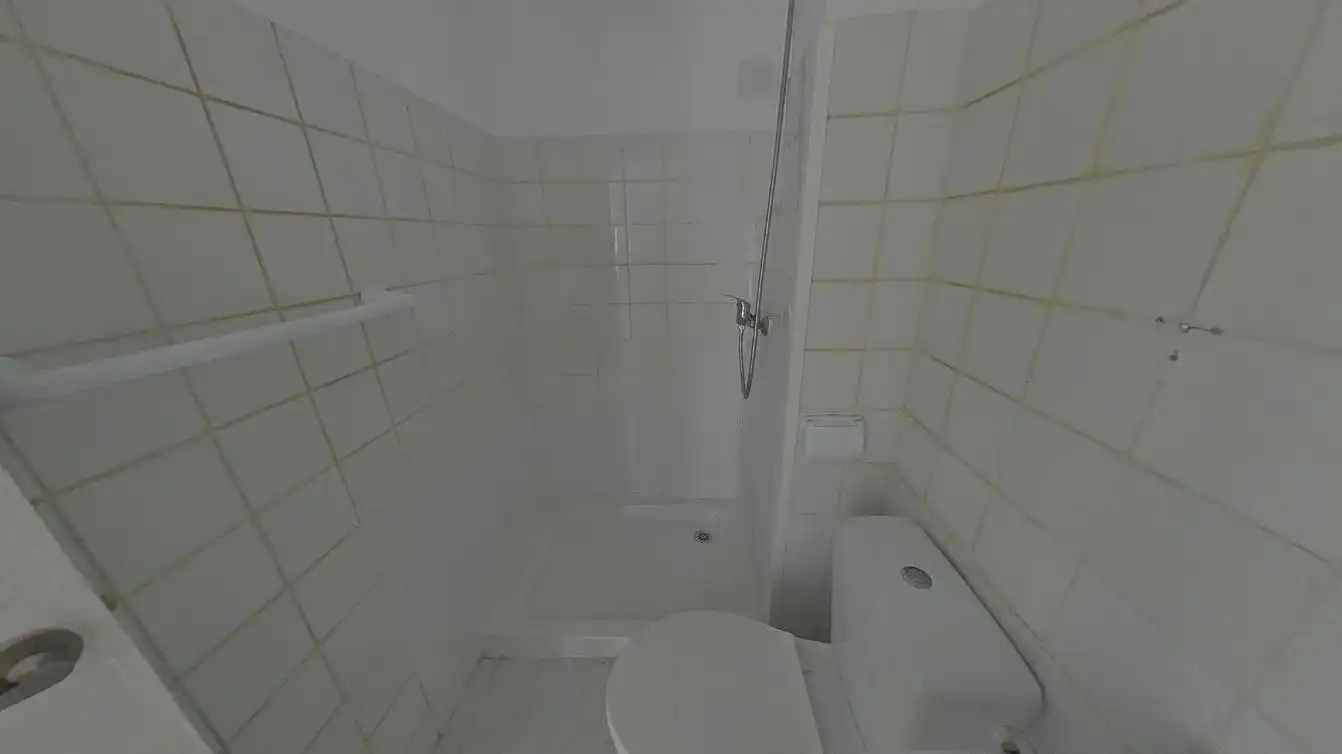 Bathroom of Flat for sale in Sevilla