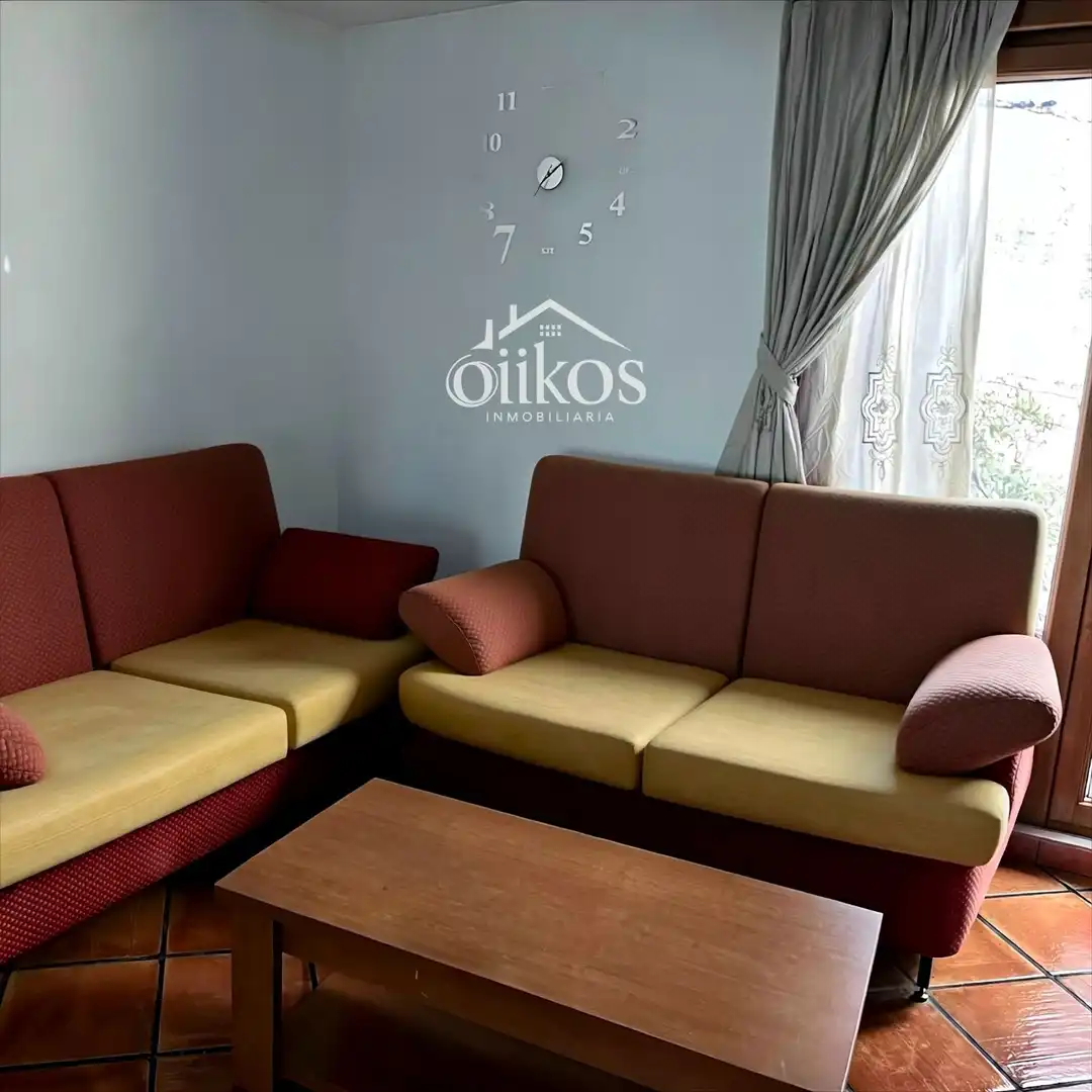Sala d'estar de Casa o xalet en venda en La Salle - Vistahermosa