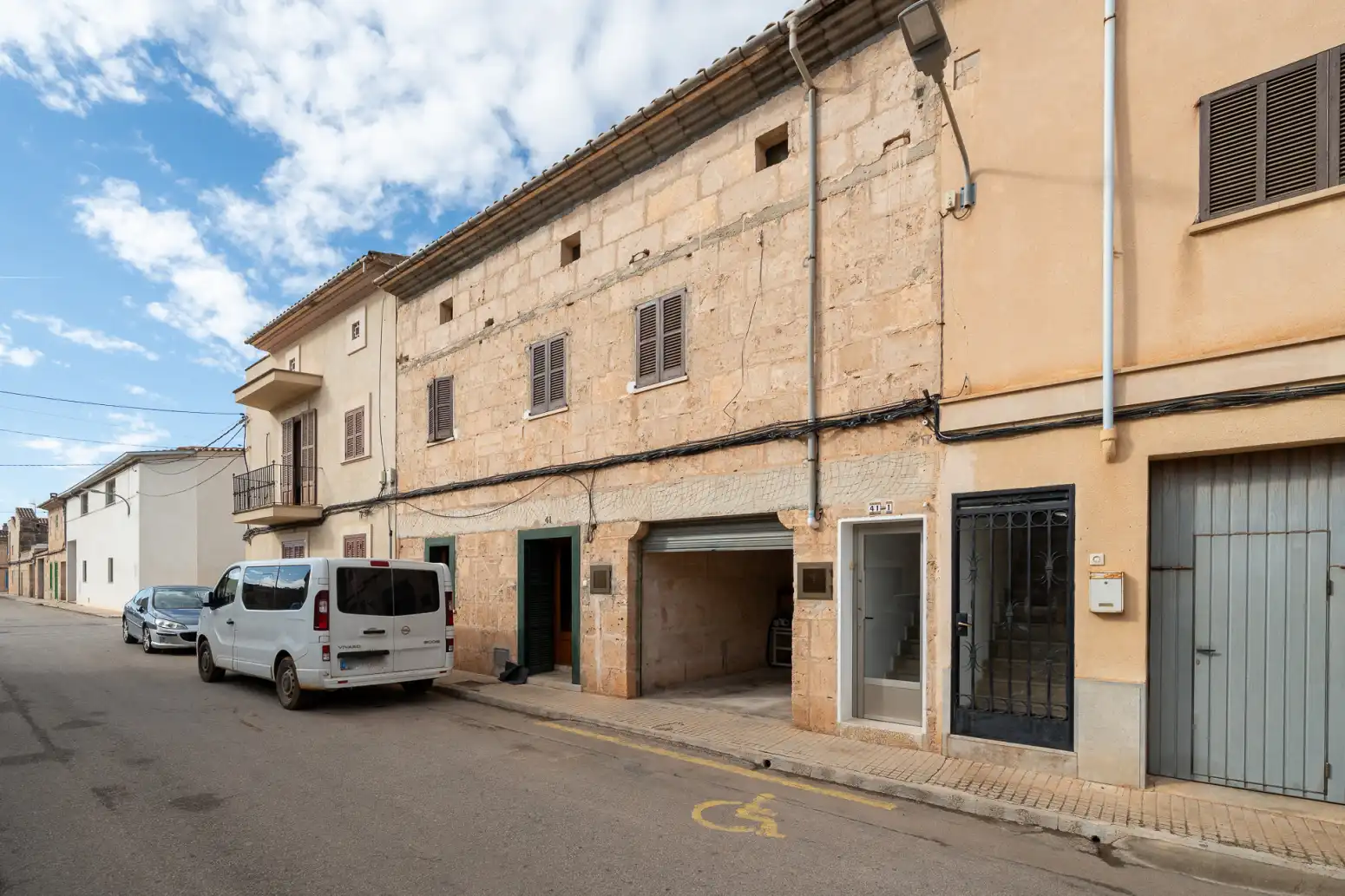 Vista exterior de Casa o xalet en venda en Maó - Mahón amb Aire condicionat, Calefacció i Jardí privat