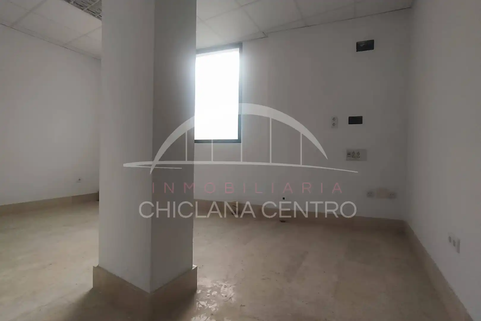 Local comercial en venta en San José del Valle, imagen 2