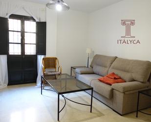 Sala d'estar de Apartament de lloguer en  Sevilla Capital amb Aire condicionat