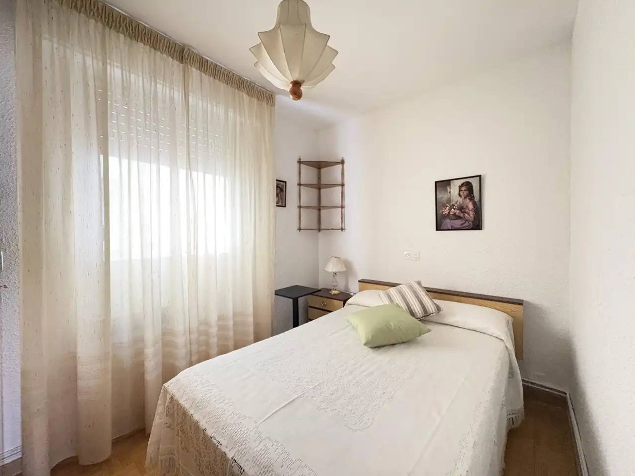 Bedroom of Flat for rent in Madrid  with Heating, Terrace and Furnished