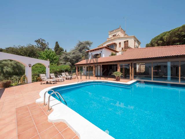 Casa-chalet en Venta en Urbanitzacions